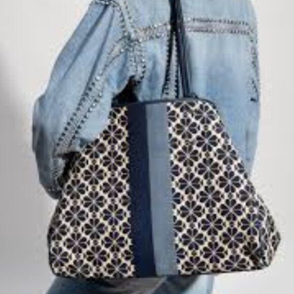 Kate Spade Everything Tote Large Flower Jacquard Stripe Blue Wristlet Adjustable - Picture 7 of 16